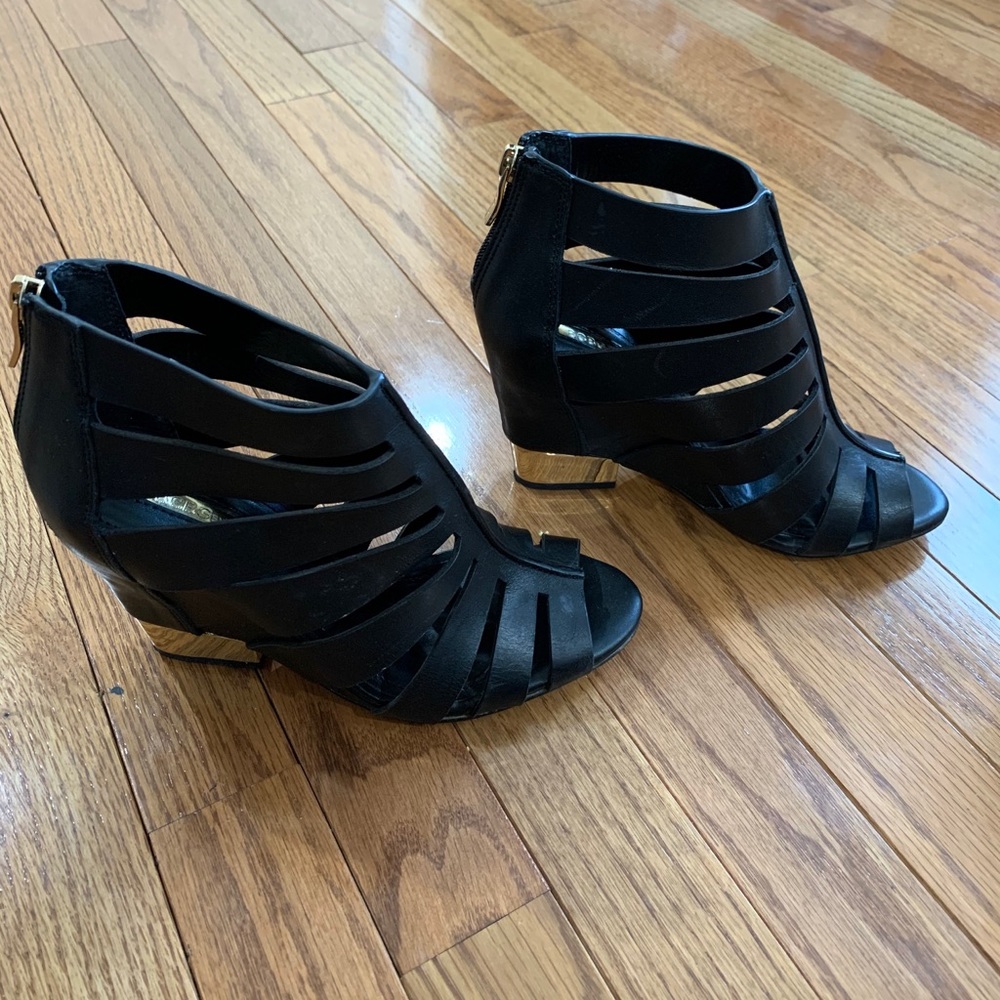 BCBG Charlie caged heel